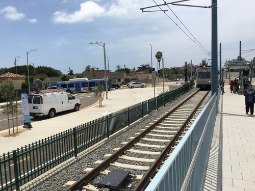 Eastbound train approaching Metro Line Westwood/Rancho Park station, May 20, 2016