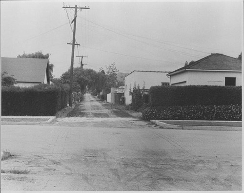 Alley oiling and sanding in the fifteenth alley above Montana Avenue in Santa Monica