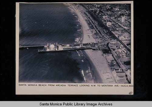 Santa Monica beach from Arcadia Terrace looking northwest to Montana Avenue, August 4, 1933