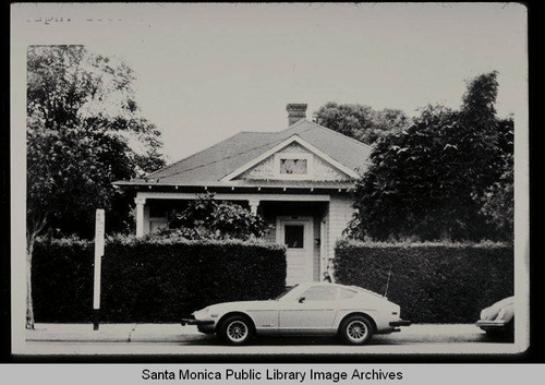 Turn-of-the century cottages in the Vawter subdivision, 2506-2516 Fourth Street, Santa Monica, Calif