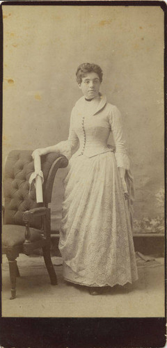 Alice Mosse Lindsey graduation portrait from the Santa Monica Sixth Street School in 1886