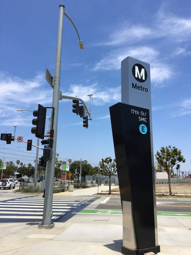 Sign at Expo Line 17th St/SMC station, June 6, 2016