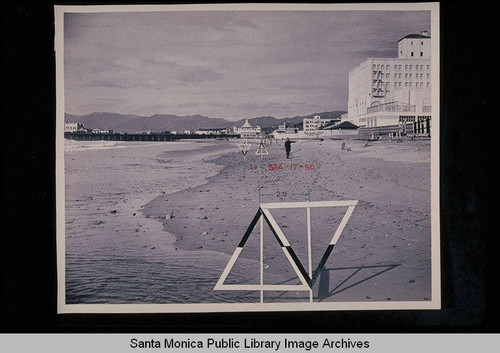 Tide studies looking north to the Santa Monica Pier with tide 1.6 feet at 11:21 AM on December 15, 1938