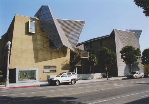 Apartment building, Broadway and Fourteenth Street, Santa Monica, Calif., August 9, 2009