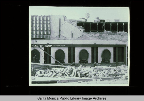 Earthquake damage on Fourteenth Street and Santa Monica Blvd., Santa Monica, Calif., following the Northridge Earthquake, January 17, 1994