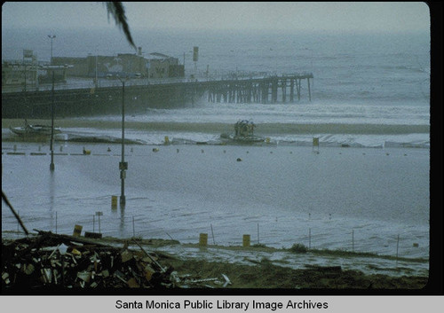 Santa Monica Pier in the fog on May 1986