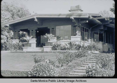 Henry Weaver House, 142 Adelaide Drive, Santa Monica, Calif