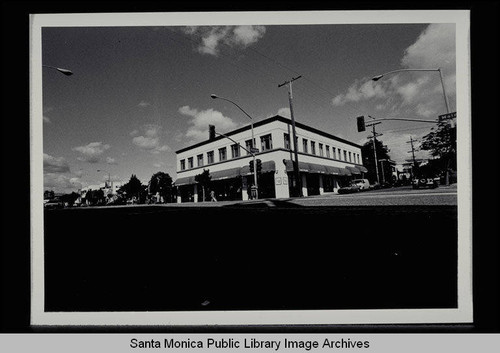 First Federal Bank, corner of Ashland and Main Street, Santa Monica, Calif., February 22, 1996
