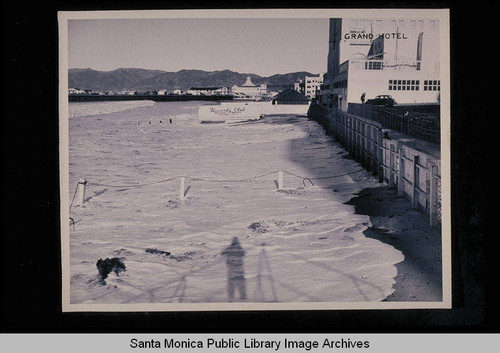 Tide studies showing high tide at the Grand Hotel and Waverly Beach Club with tide 7.4 feet on January 6, 1939 at 8:45 AM