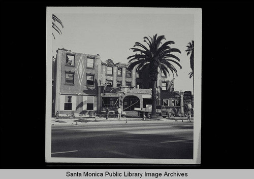 Windermere Hotel, 1431 Ocean Avenue, Santa Monica, Calif., built in 1909, orginally owned and operated by Mrs. Rosamonde Borde (demolished January 5, 1962)