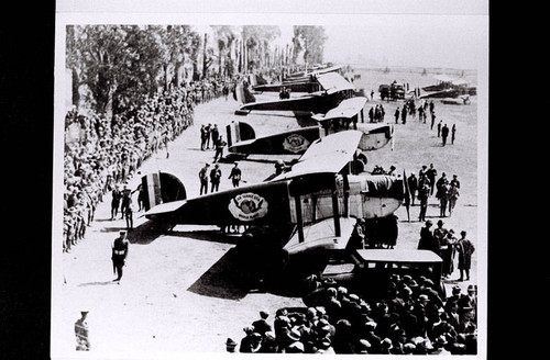 Row of biplanes "Air Service USA World Flight" for the "Round the World" Flight at Clover Field, Santa Monica, 1924