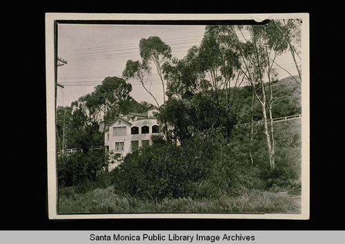 House just below Ocean Avenue in Santa Monica Canyon