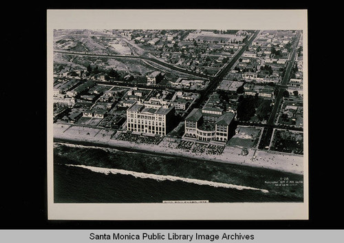 Aerial view of the coast at Pico Blvd.,Santa Monica, Calif. on September 12, 1926