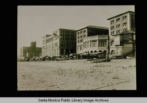 Beach clubs in Santa Monica :Breakers (1725 Promenade), Edgewater (1855 Promenade), and the Del Mar Club (1901 Promenade)