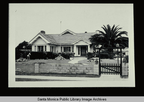 515 Marguerita Avenue (Lot 18 and portion of Lot 17) Santa Monica, Calif., owned by Anne Riecken