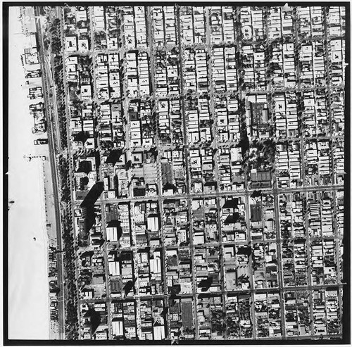 Aerial survey of Santa Monica north to south from Santa Monica Canyon to the Interstate 10 Freeway (Image #17, 1 inch=500 feet) flown January 1, 1975