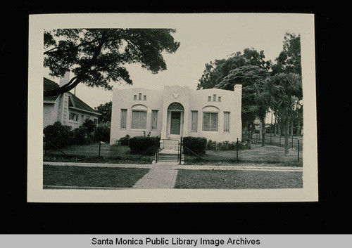 629 Palisades Avenue (Lot 27, Block D) Santa Monica, Calif. owned by Madeleine Roberts