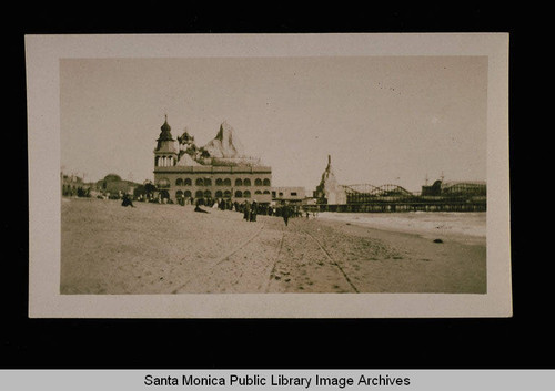 Grand Canyon Amusement Park on the Fraser Pier and roller coaster, Santa Monica, Calif