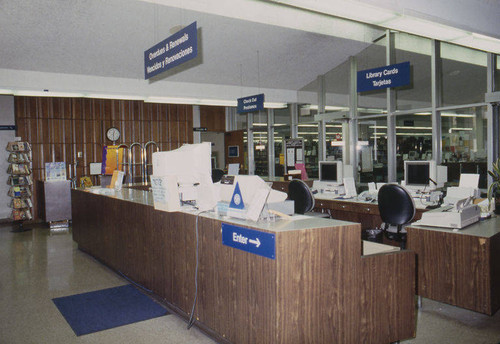 Interior of the Main Library at 1343 Sixth Street in Santa Monica before the 1999 interim remodel designed by Architects Hardy Holzman Pfeiffer