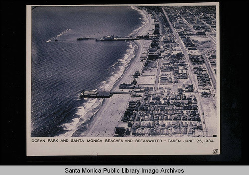 Ocean Park and the Santa Monica beaches and breakwater on June 25, 1934