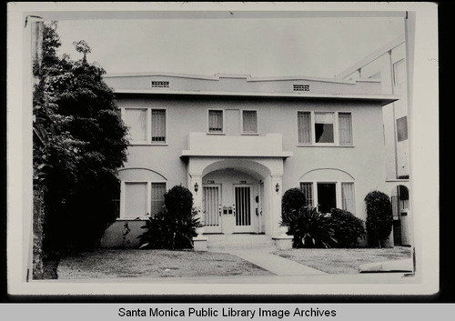 Two story fourplex, 837-839 Fifth Street, Santa Monica, Calif