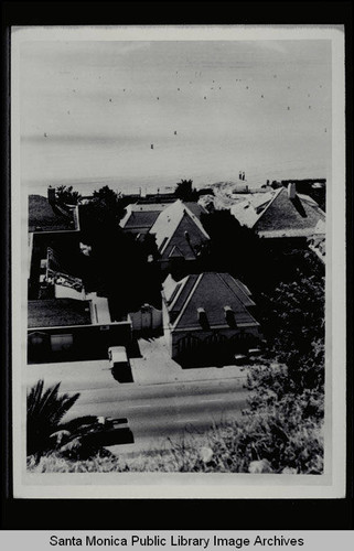 American Colonial Revival style home 546 Palisades Beach Road, Santa Monica, Calif