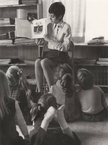 Ilene Cohen and Children's Story Time at the Montana Avenue Branch Library in Santa Monica