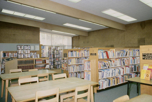 Interior of the Montana Avenue Branch Library at 1704 Montana Avenue in Santa Monica before the 2001-02 remodel designed by Architects Killefer Flammang