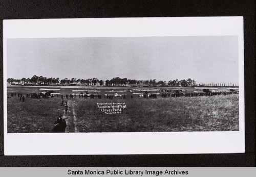 Preparations for the start of the 'Round-the-World-Flight' by the Douglas Aircraft Company with the Douglas World Cruiser at Clover Field, Santa Monica on March 16, 1924