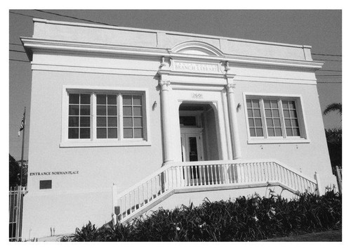 Original entrance to the Ocean Park Branch Library, 2601 Main Street, Santa Monica, Calif., November 2010