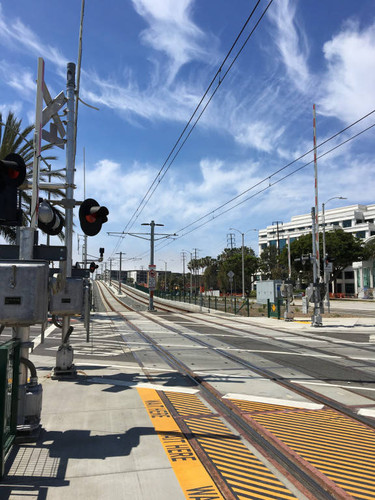 Expo Line crossing at 26th Street and Olympic Boulevard in Santa Monica, April 3, 2016