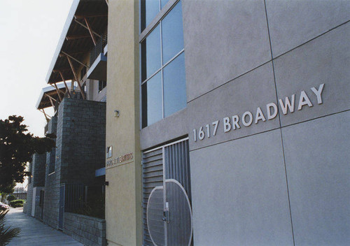 Detail of apartment building, 1617 Broadway, Santa Monica, Calif., August 9, 2009