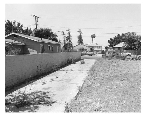 View southwest from residence at 1943 High Place (left foreground) to 1950 High Place and 1946 High Place across the street, Santa Monica, Calif., July 2009