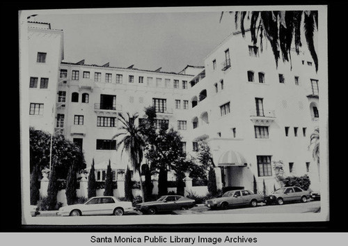 Sovereign Apartment Hotel, 205 Washington Avenue, Santa Monica, Calif., built 1929 by J. L. Crown with Curt Meyer-Radon, architect