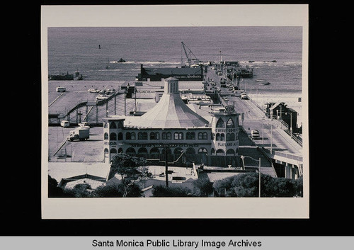 Santa Monica Municipal Pier, Sinbad's Restaurant, Playland Arcade and merry-go-round