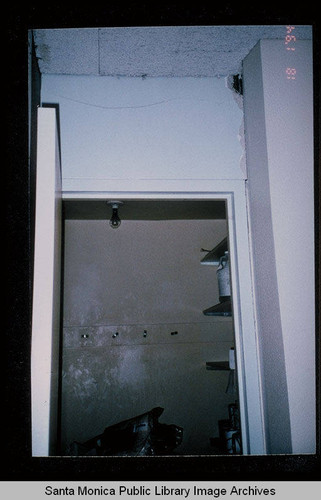 Northridge earthquake damage, Santa Monica Public Library, Main Library, January 17, 1994