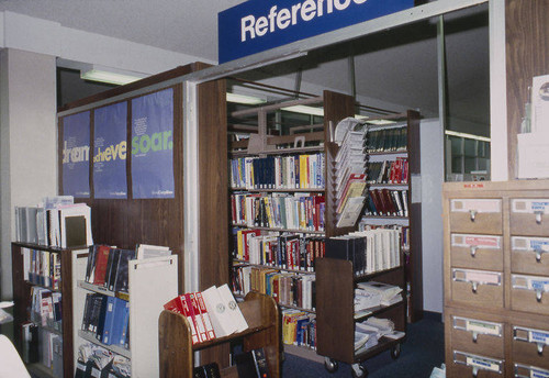 Interior of the Main Library at 1343 Sixth Street in Santa Monica before the 1999 interim remodel designed by Architects Hardy Holzman Pfeiffer