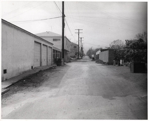 Twenty-first alley north of Washington Avenue in Santa Monica, March 26, 1956