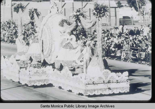 Santa Monica City Float Pasadena Tournament of Roses entry in 1976