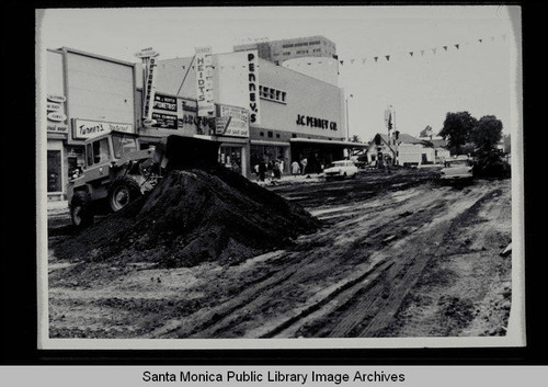 Third Street Mall under construction showing J. C. Penney Co., Santa Monica, Calif