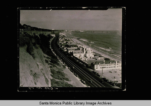 Pacific Coast Highway looking towards Santa Monica