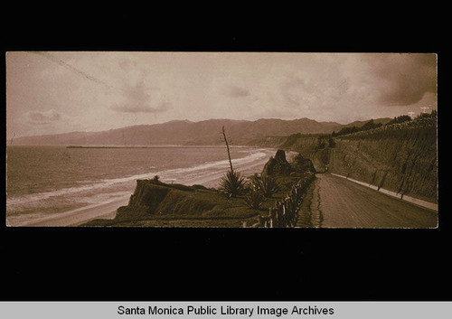 Coastline and Long Wharf looking north to the Santa Monica Mountains