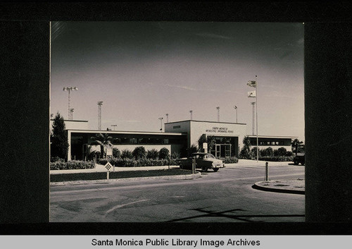 Santa Monica Municipal Swimming Pool at Santa Monica College