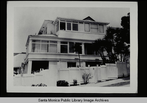 241 Marine Street in the 3000 block of the Third Street Historic District, Ocean Park, Santa Monica, Calif