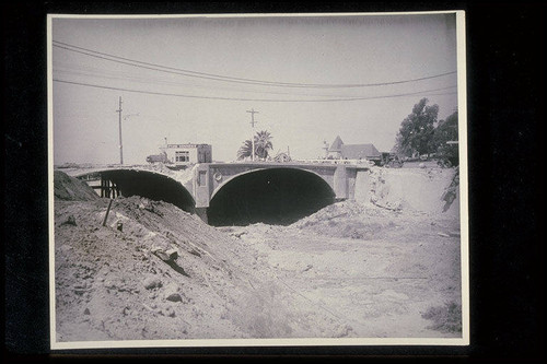 Construction of the Olympic tunnel (McClure Tunnel) at Olympic Blvd. and Pacific Coast Highway, May 5,1935