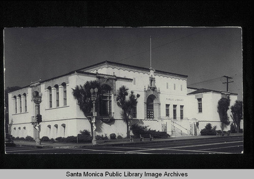 Santa Monica Public Library at 503 Santa Monica Blvd., after the 1927 remodel