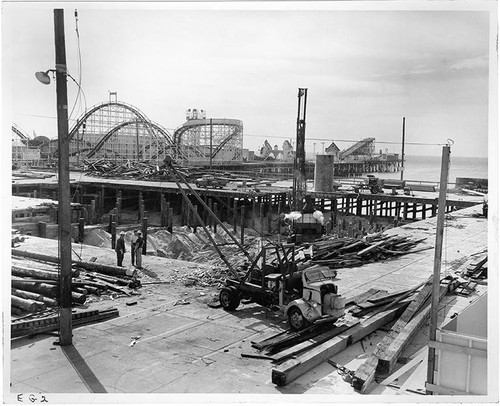 Construction site of Pacific Ocean Park, Santa Monica, Calif