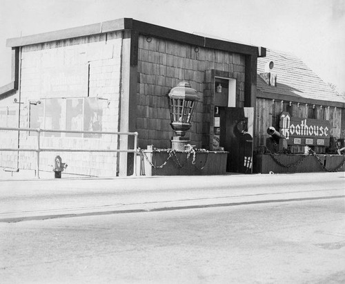 Boathouse restaurant on the Santa Monica Pier