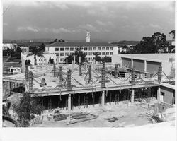 Von der Ahe Library expansion construction