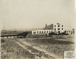 Xavier Hall construction, Loyola University of Los Angeles